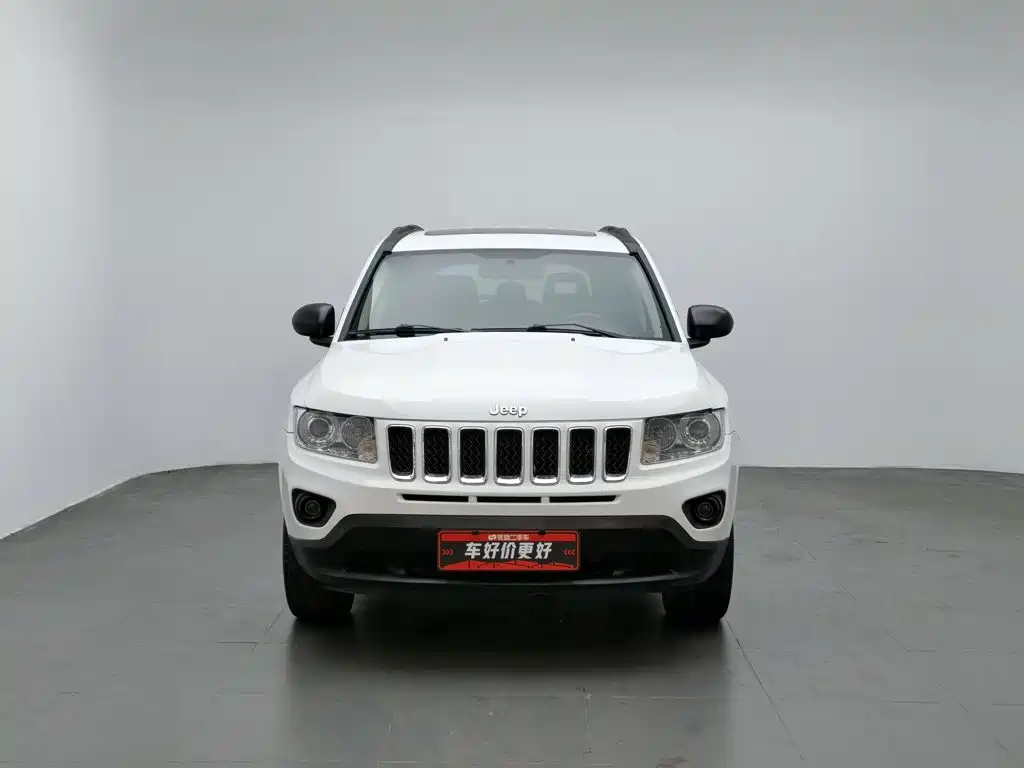 Jeep Compass 2013 — фото 3