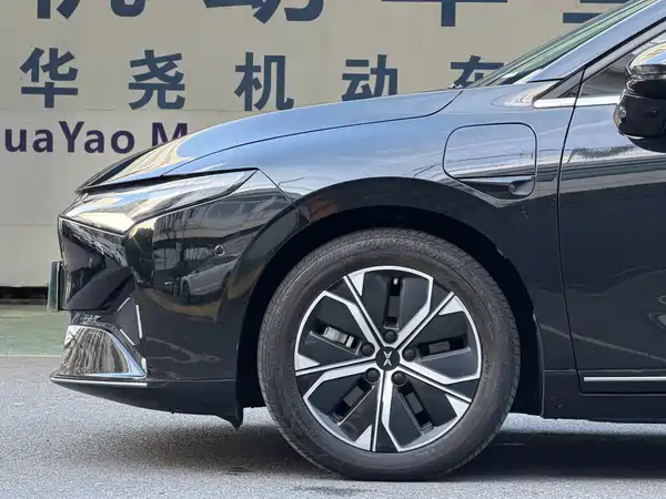 XPeng P5 2022