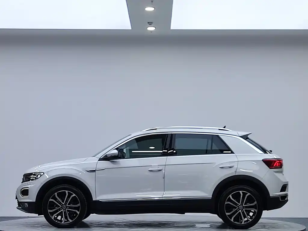 Volkswagen T-Roc 2023