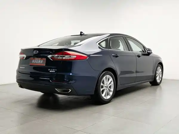 Ford Mondeo 2021