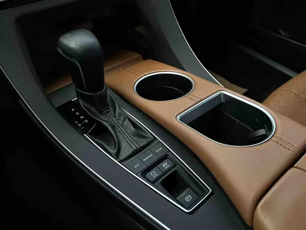 Toyota Avalon 2021 — фото 13