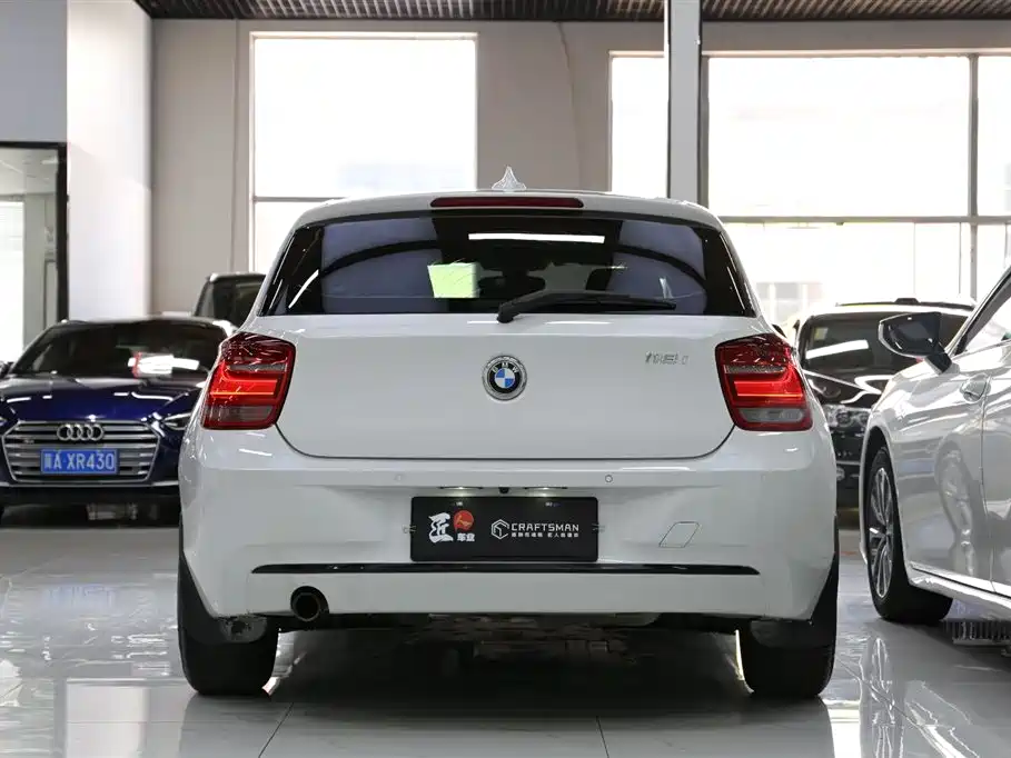 BMW 1 Series 2015 — фото 21