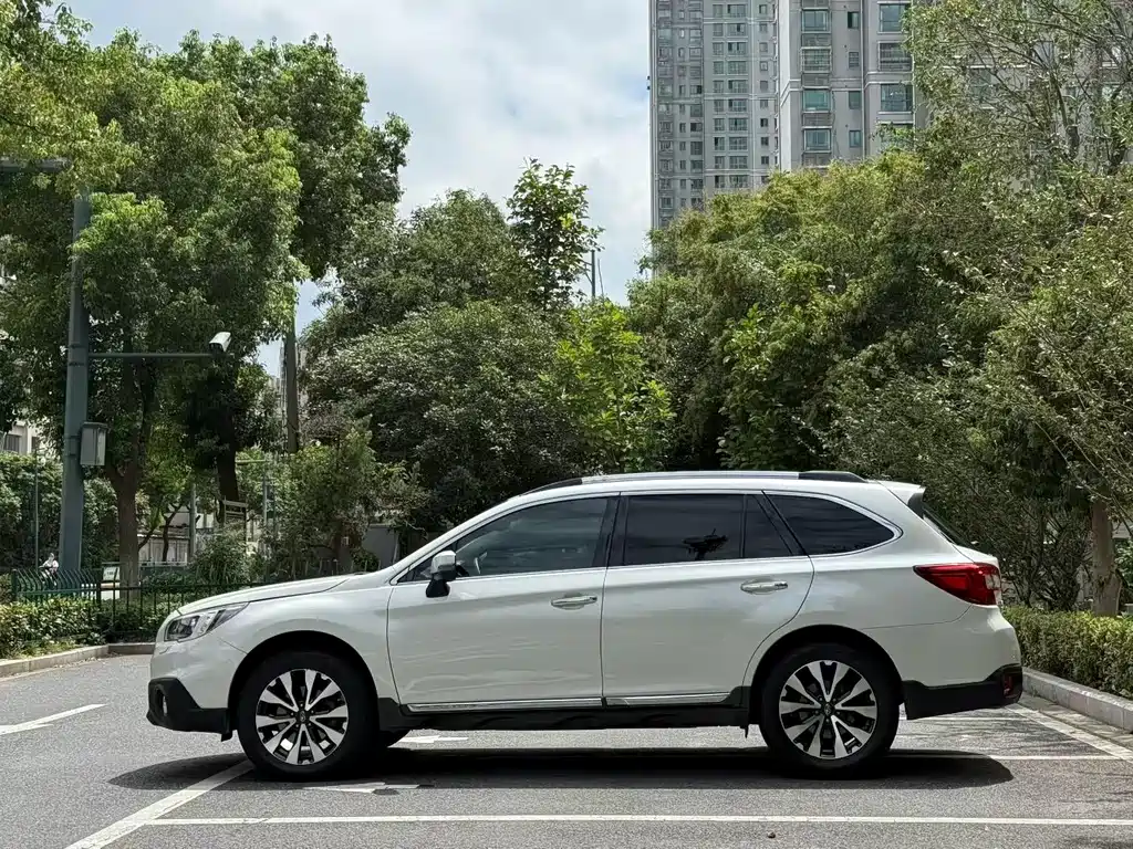 Subaru Outback 2015 — фото 4