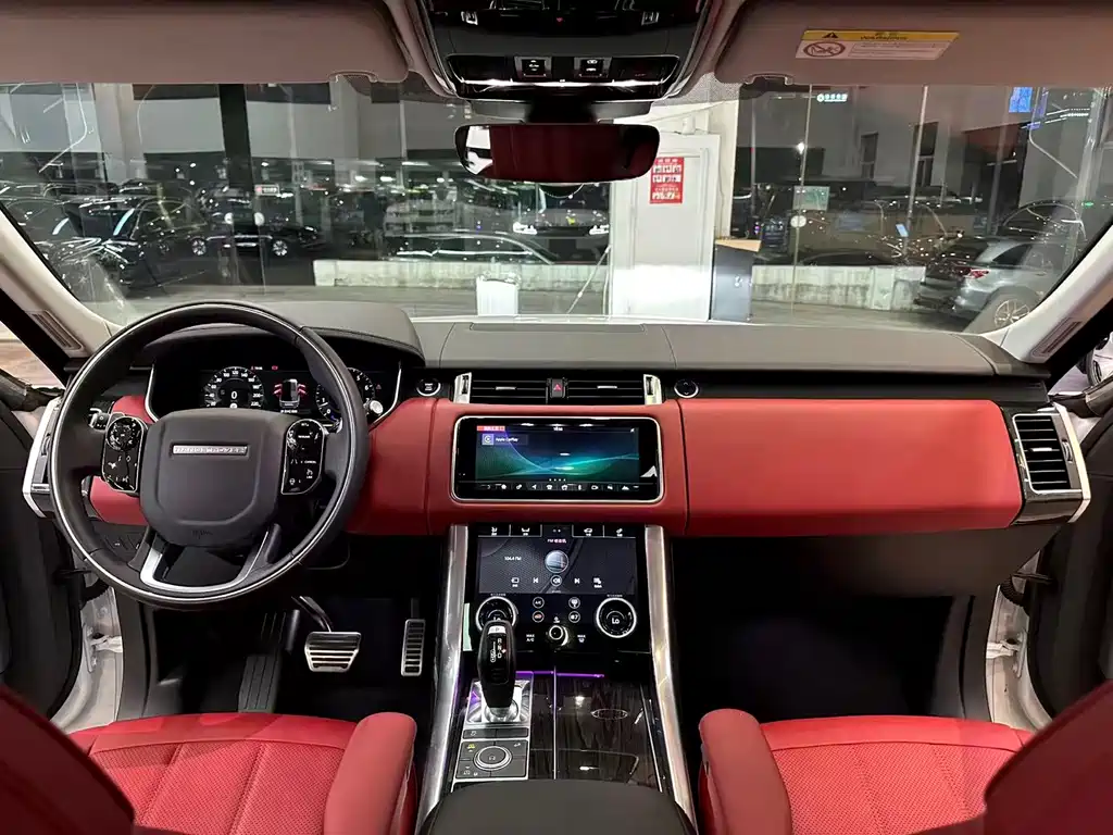 Land Rover Range Rover Sport 2022 — фото 8