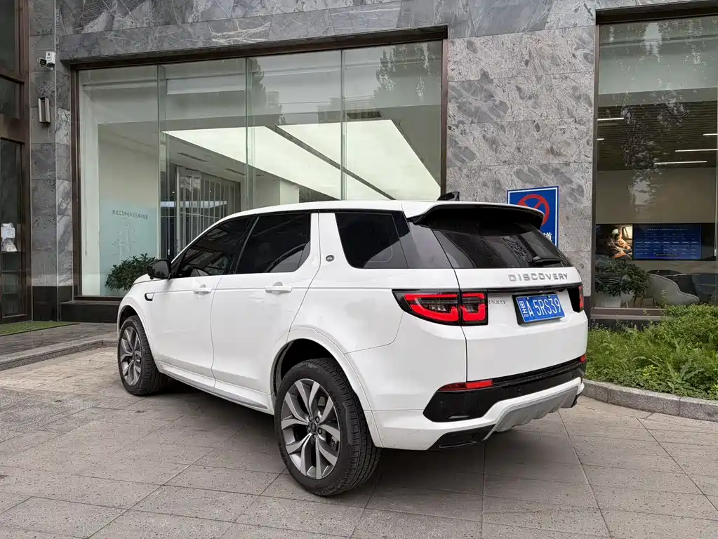 Land Rover Discovery Sport 2025 — фото 7