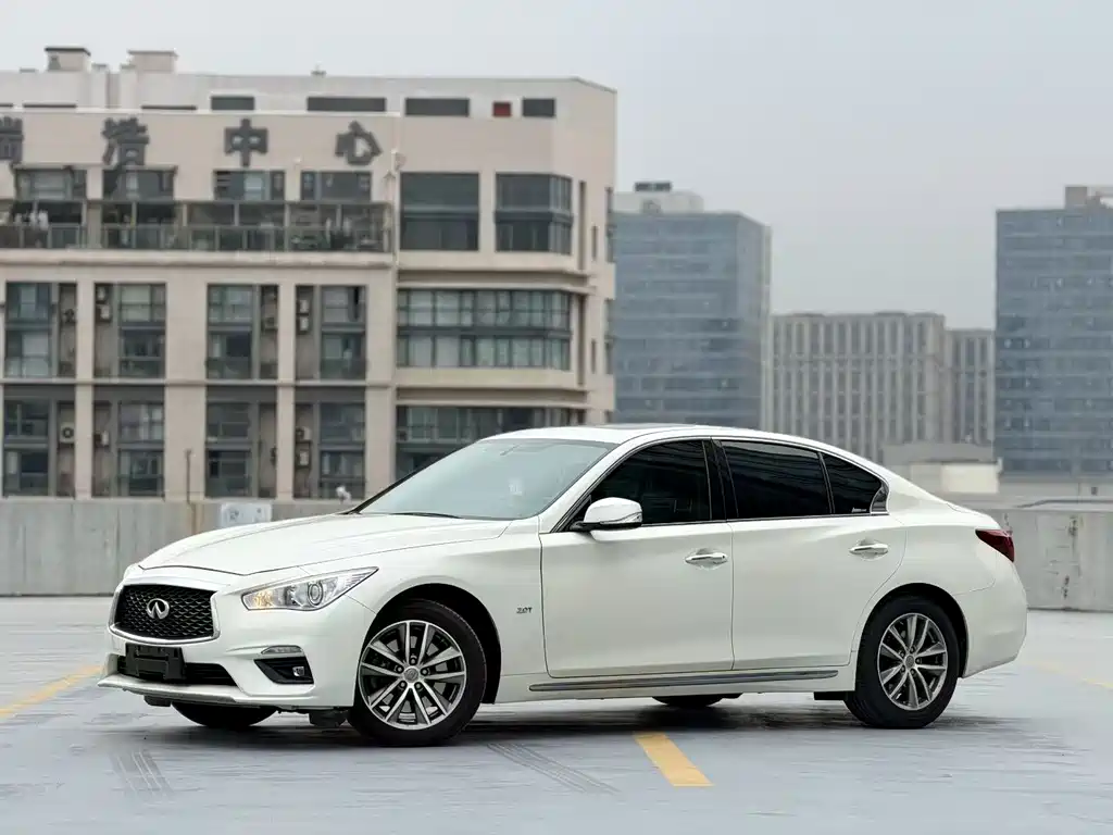 Infiniti Q50L 2023