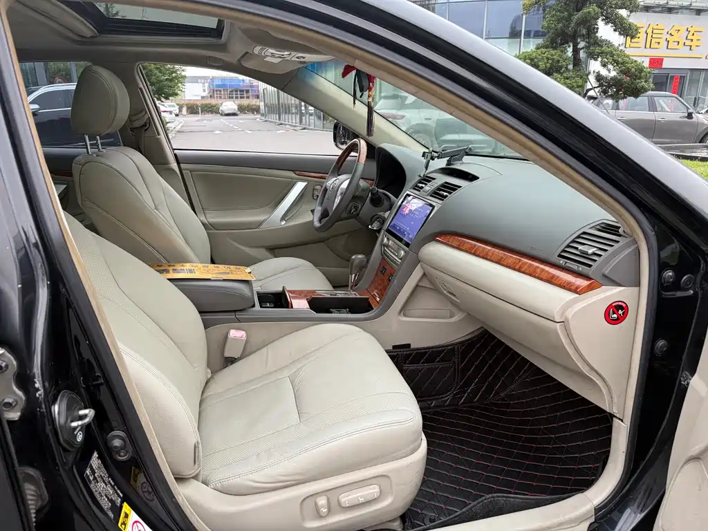Toyota Camry 2008 — фото 15