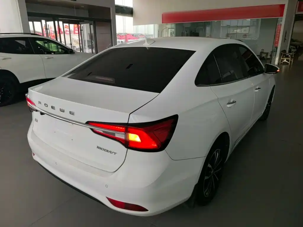 Roewe i5 2020