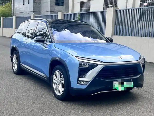 NIO ES8 2018