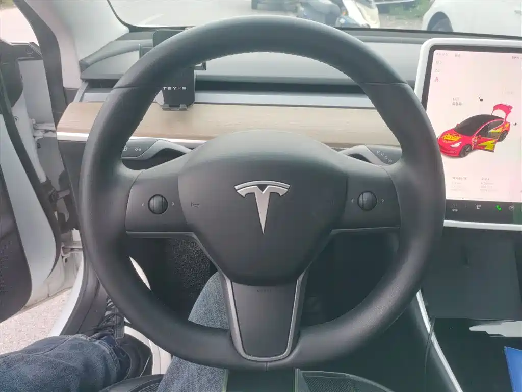 Tesla Model 3 2019 — фото 11