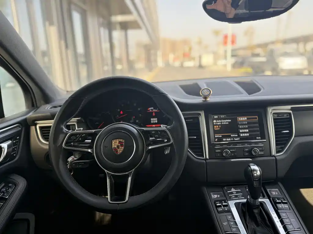 Porsche Macan 2015 — фото 8