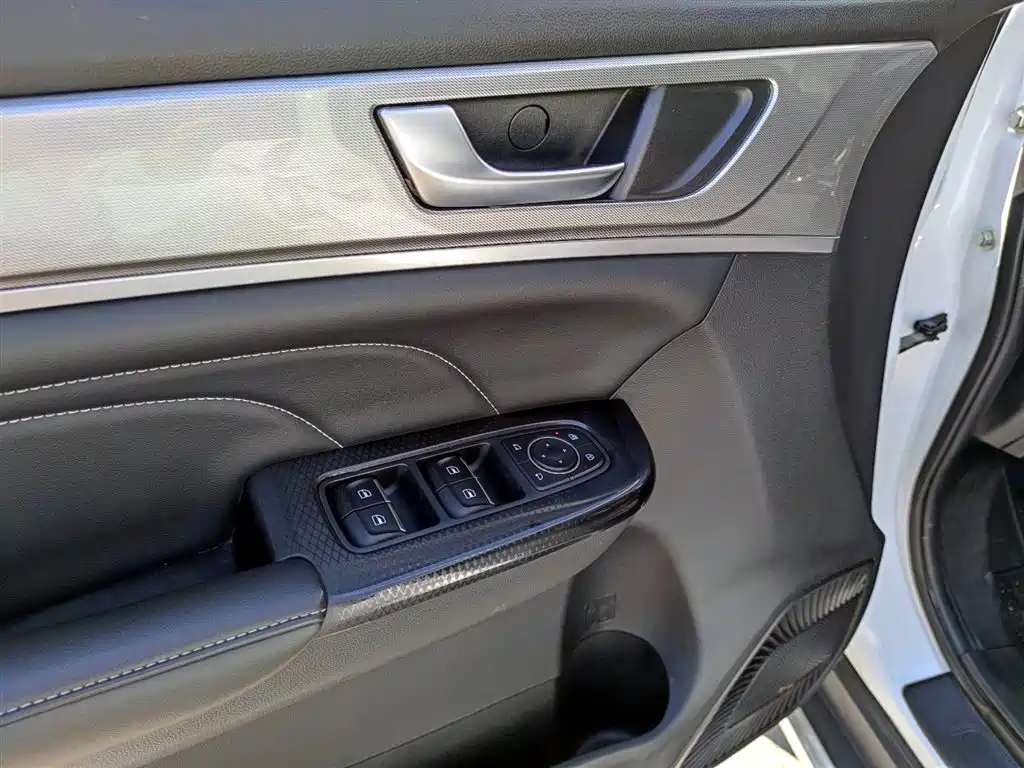 Haval M6 2022 — фото 15