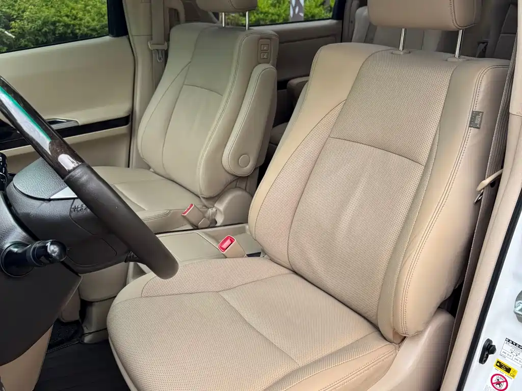 Toyota Alphard 2013 — фото 12