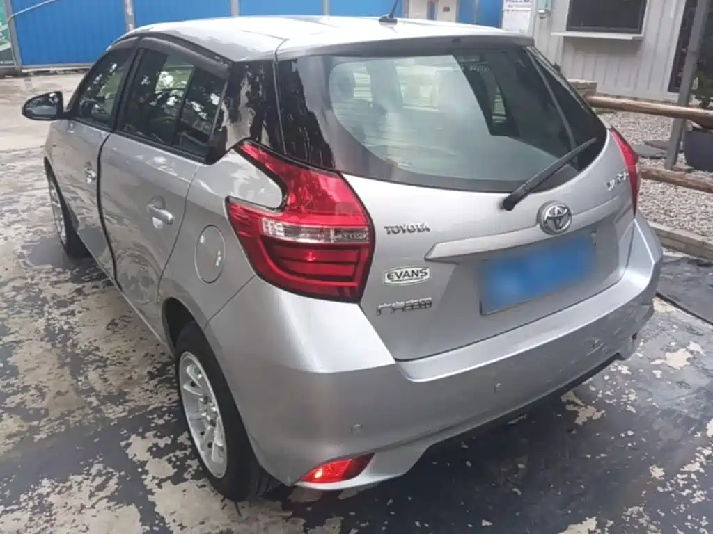 Toyota Yaris L 2016