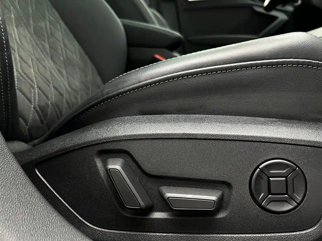 Audi A3 2022 — фото 12