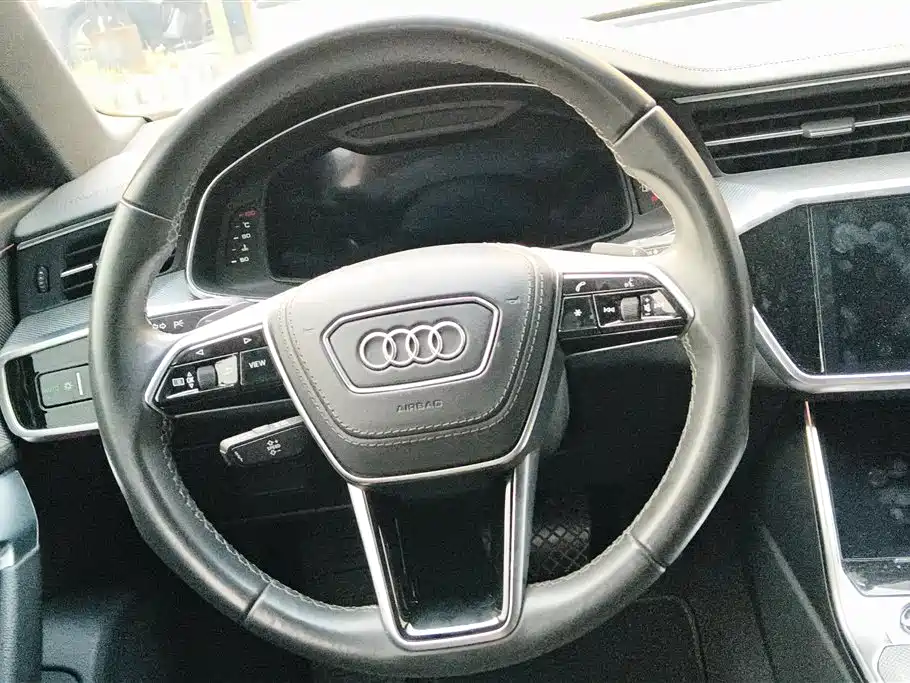 Audi A6L 2023 — фото 15