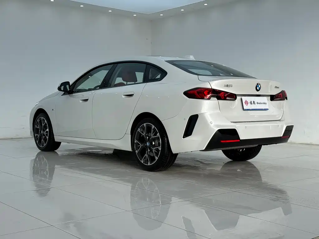 BMW 2 Series 2025 — фото 15