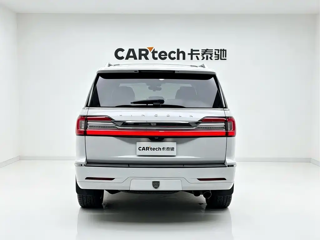 Lincoln Navigator 2018 — фото 6