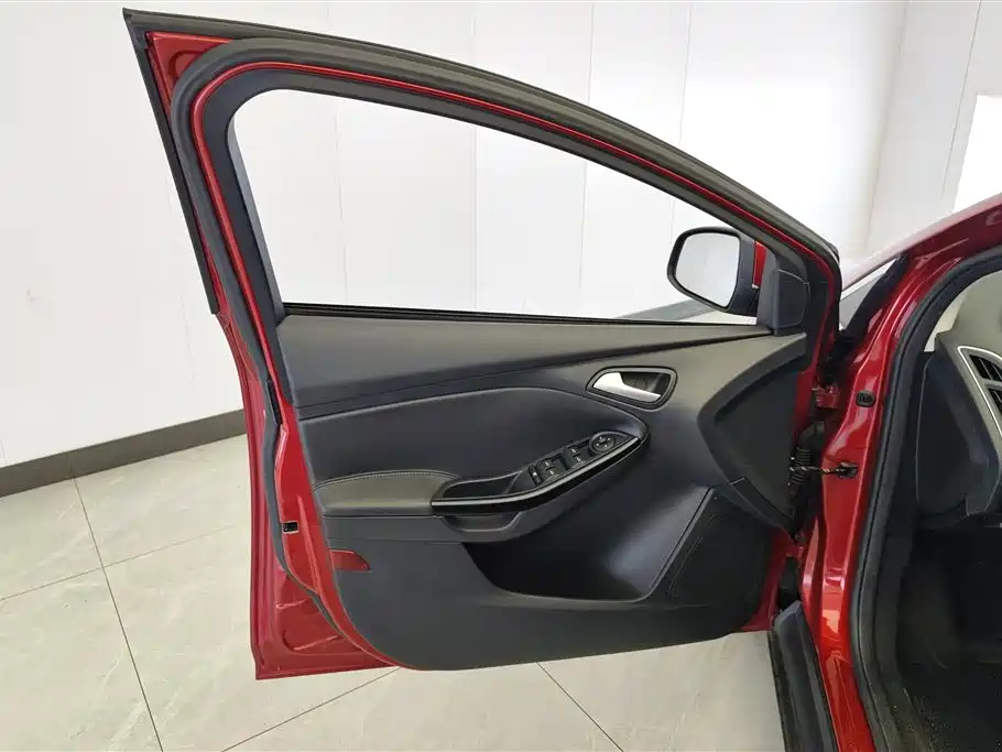 Ford Focus 2015