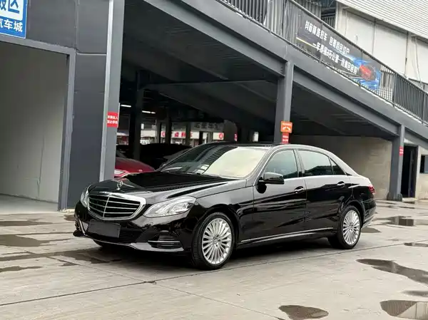 Mercedes-Benz E-Class 2015