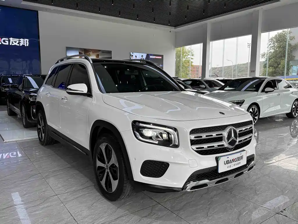 Mercedes-Benz GLB 2023 — фото 3