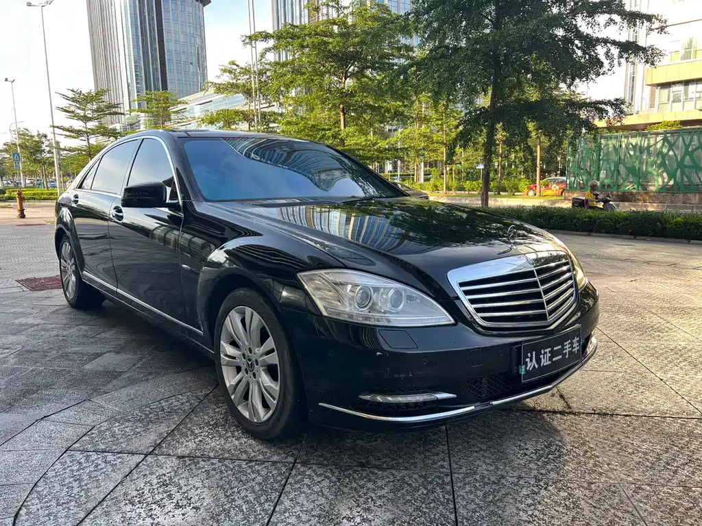 Mercedes-Benz S-Class 2013
