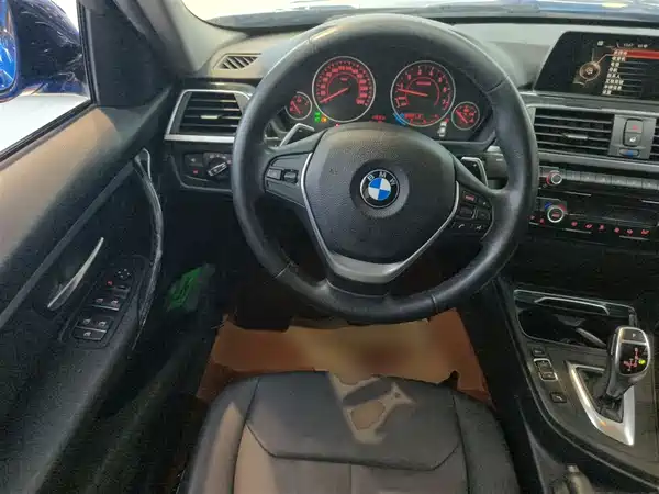 BMW 3 Series 2017