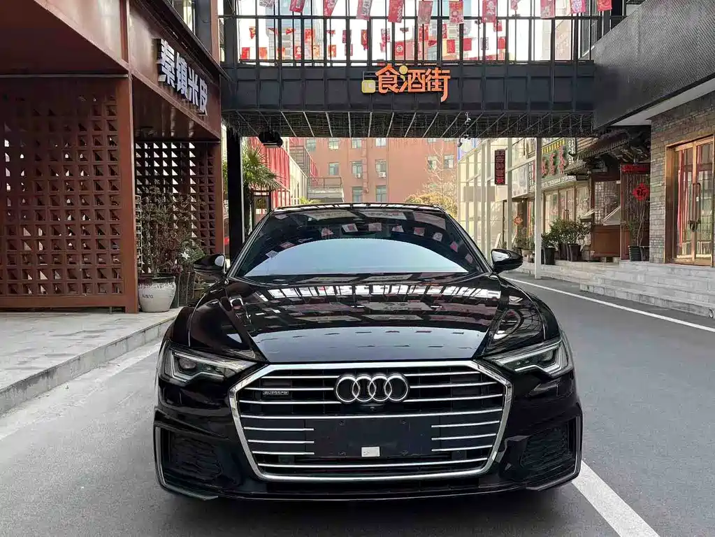 Audi A6L 2022