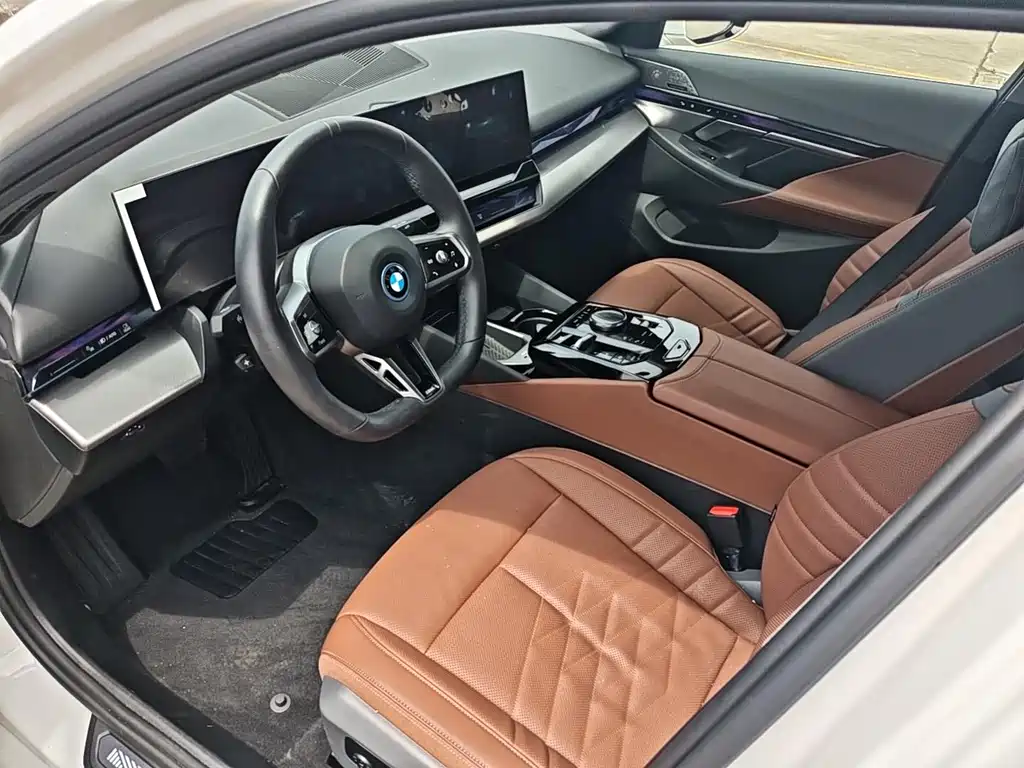 BMW i5 2024