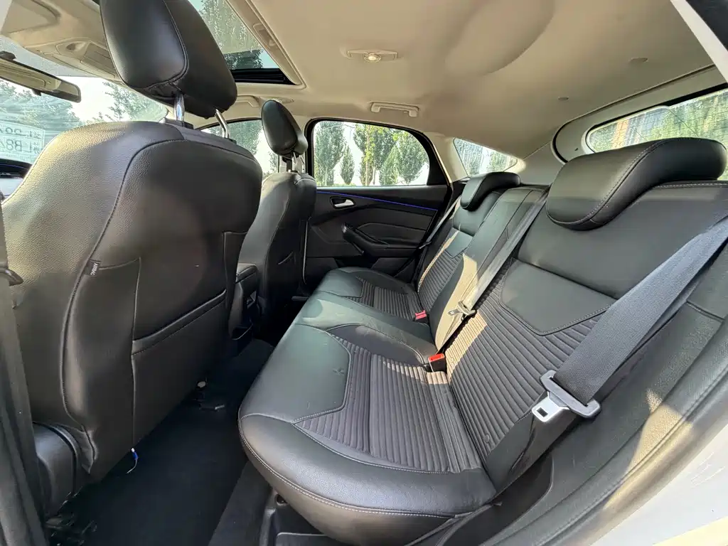 Ford Focus 2015