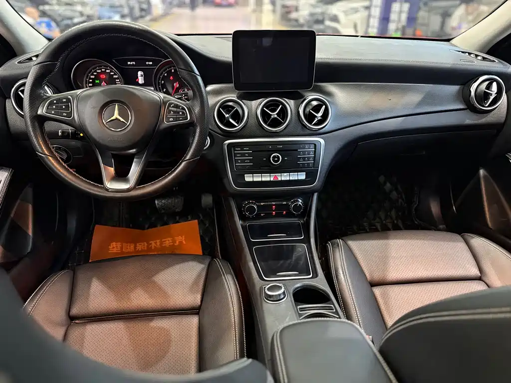 Mercedes-Benz GLA 2018 — фото 17