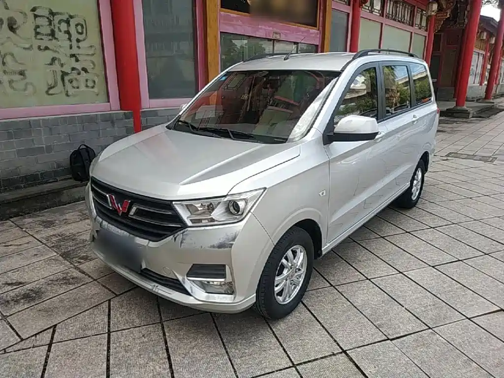 Wuling Hongguang 2022 — фото 2