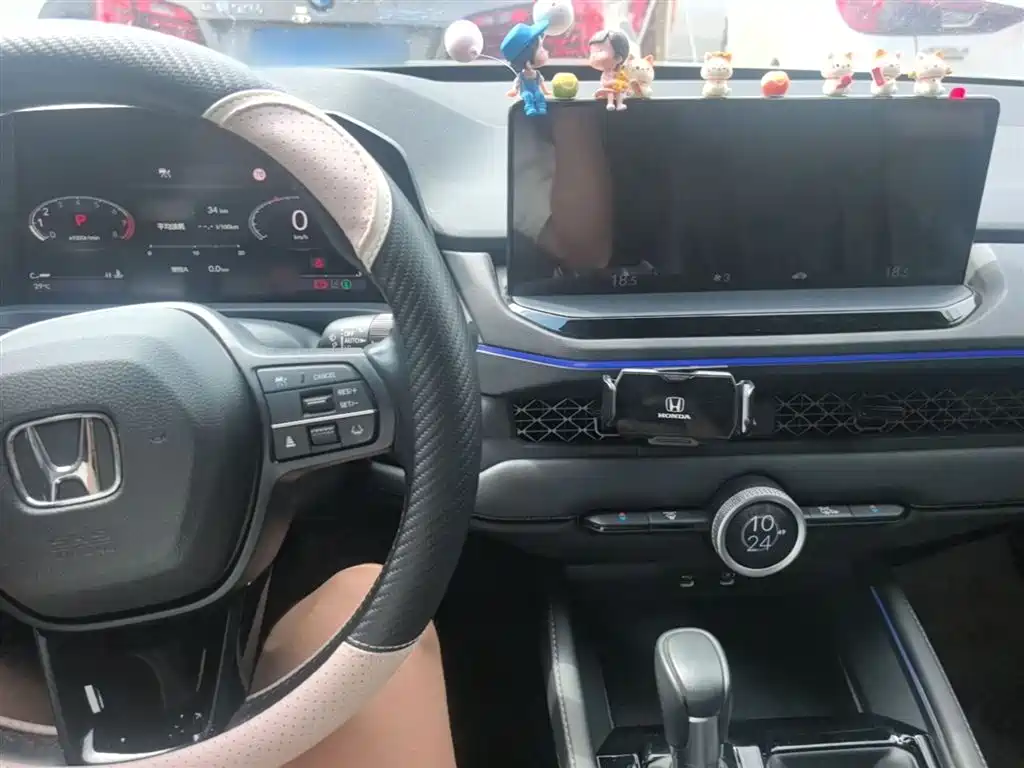 Honda Accord 2023 — фото 17