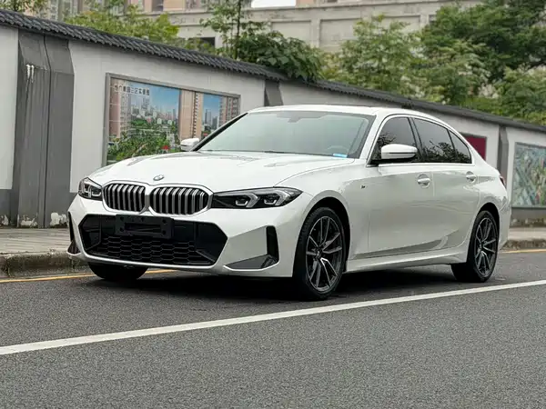 BMW 3 Series 2023