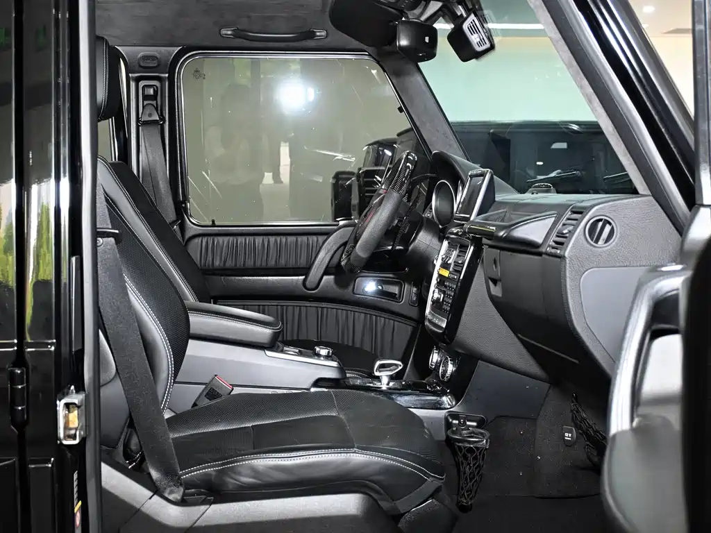 Mercedes-Benz G-Class AMG 2015 — фото 22