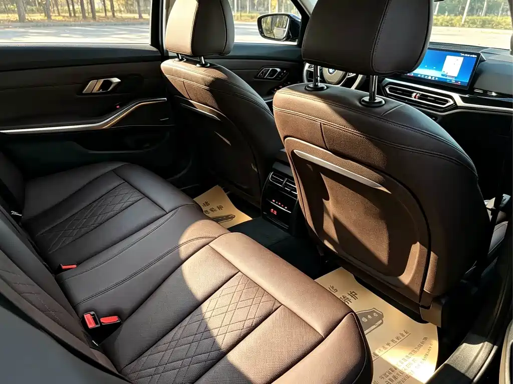 BMW 3 Series 2024