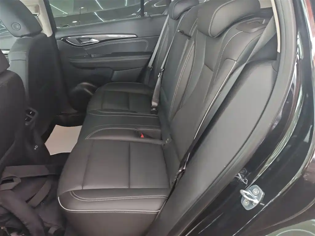 Buick Envision Plus 2023 — фото 17