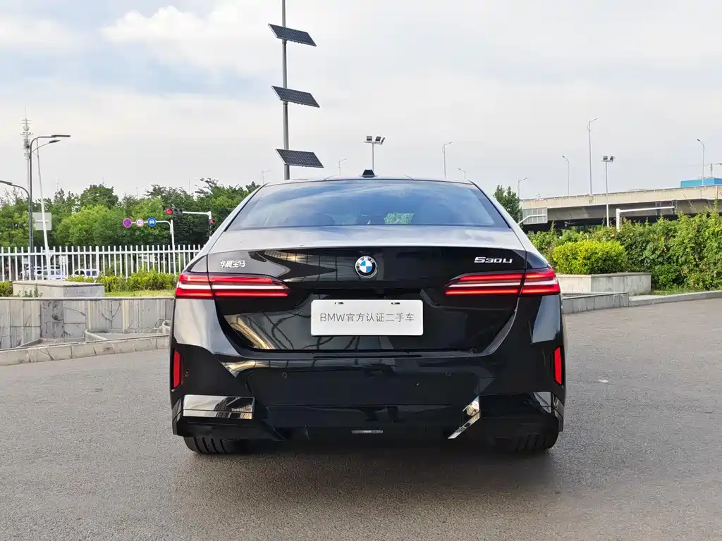 BMW 5 Series 2026
