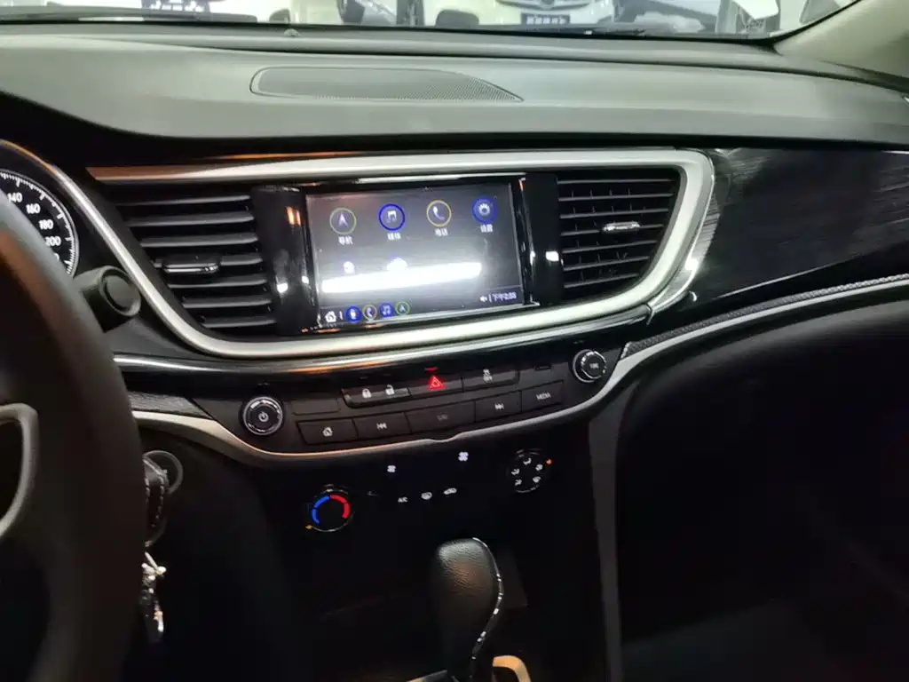 Buick Excelle GT 2022 — фото 13