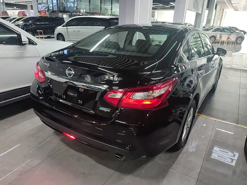 Nissan Teana 2018