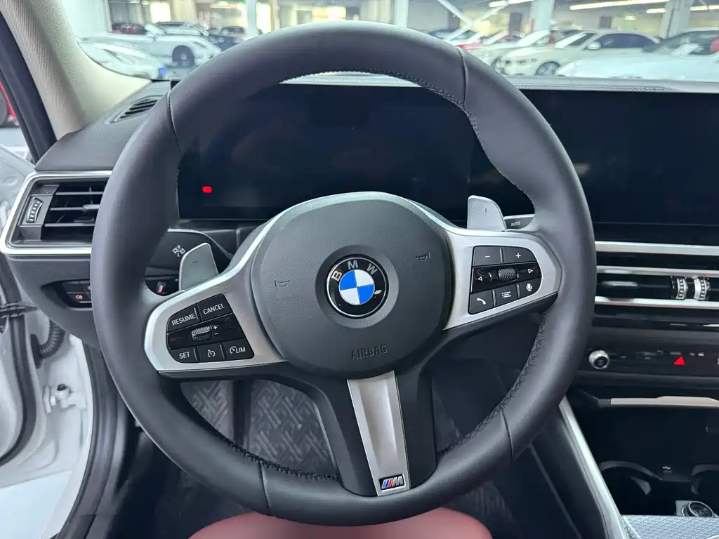 BMW 3 Series 2024 — фото 16