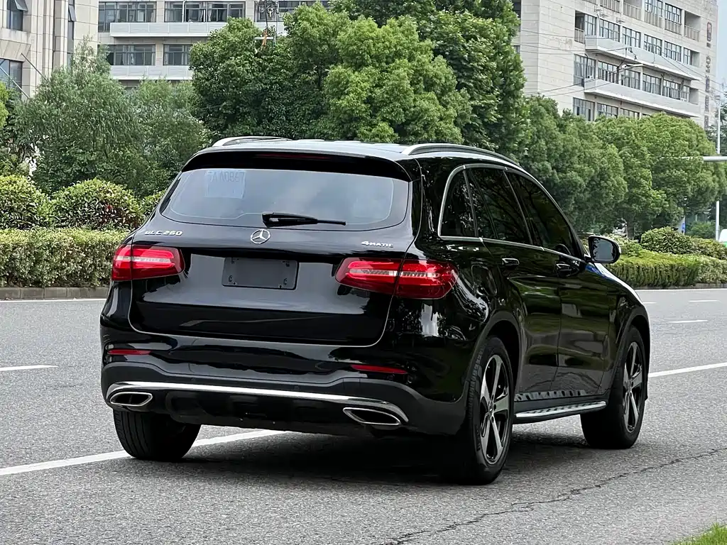 Mercedes-Benz GLC 2018 — фото 3