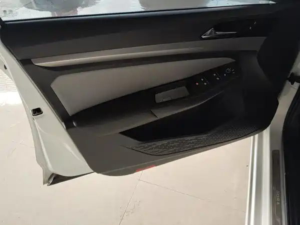 Volkswagen Bora 2023