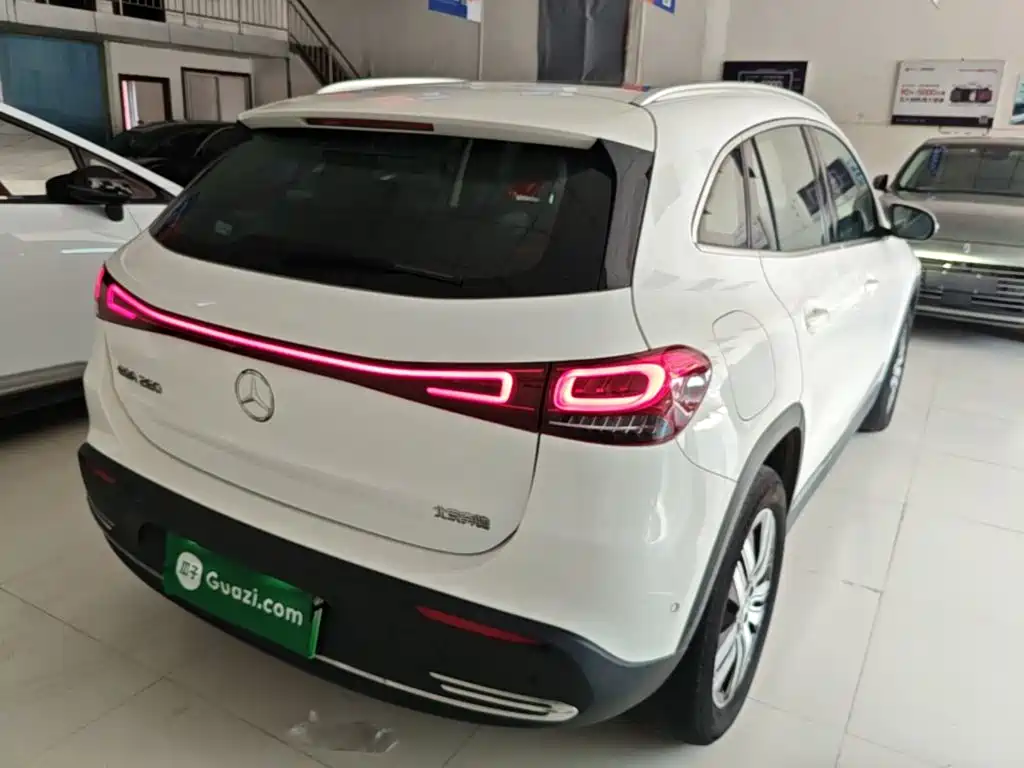 Mercedes-Benz EQA 2023