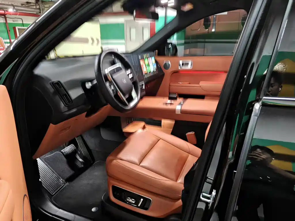 Li Auto Li L9 2025