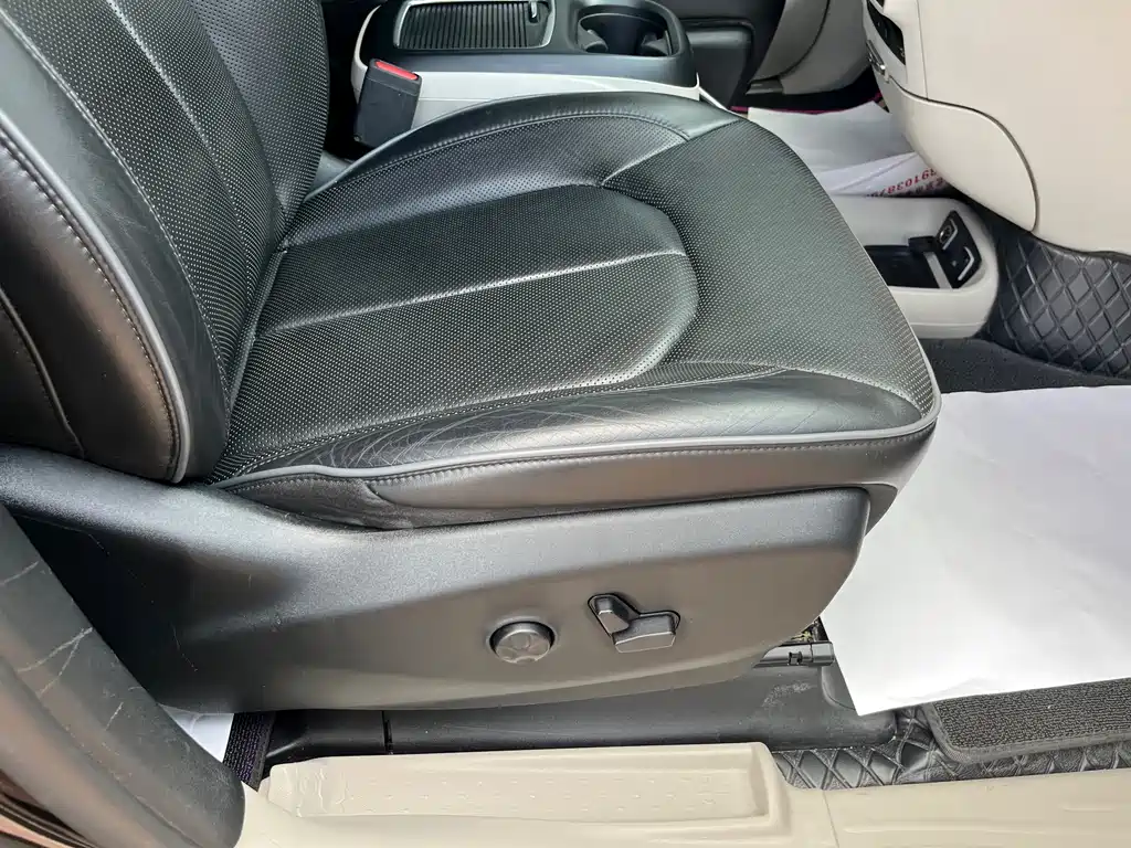 Chrysler Grand Voyager 2019 — фото 26