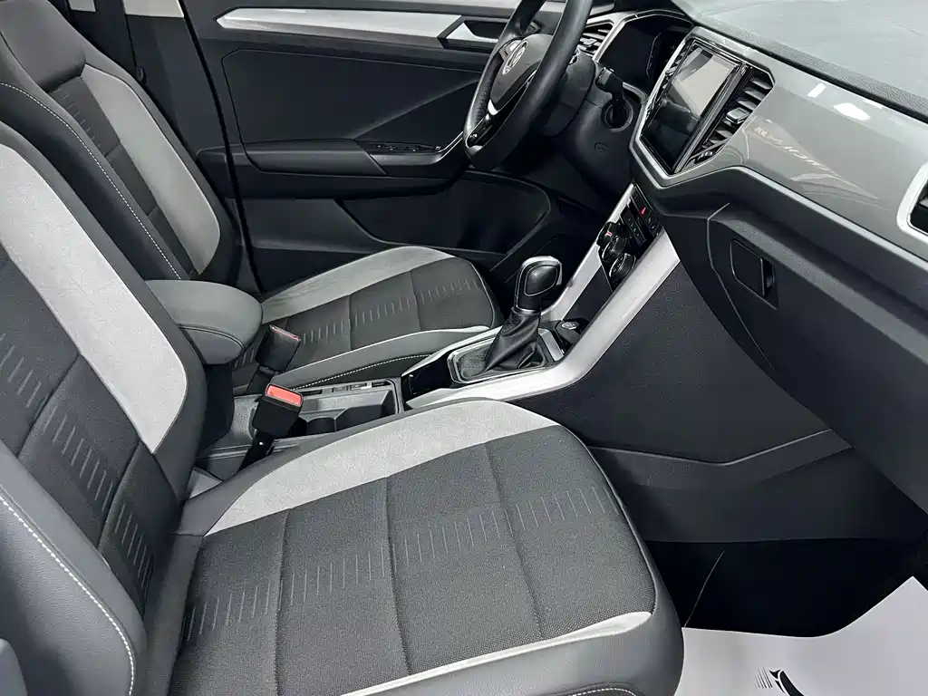 Volkswagen T-Roc 2022 — фото 20