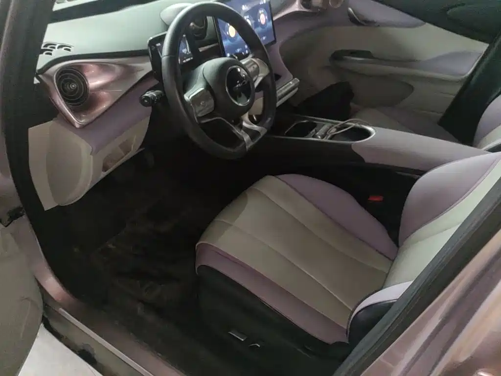 BYD Dolphin 2022 — фото 11