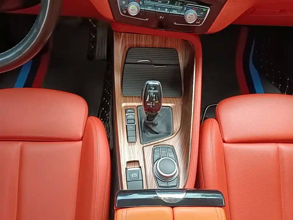 BMW X2 2022 — фото 14