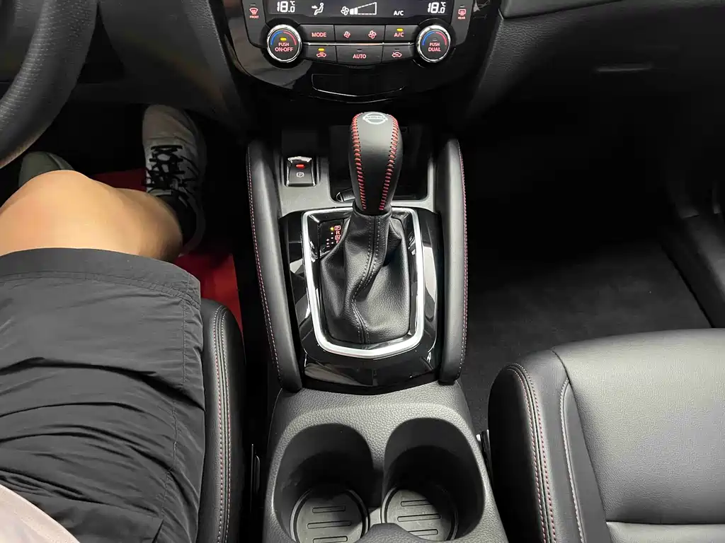 Nissan Qashqai 2023 — фото 13